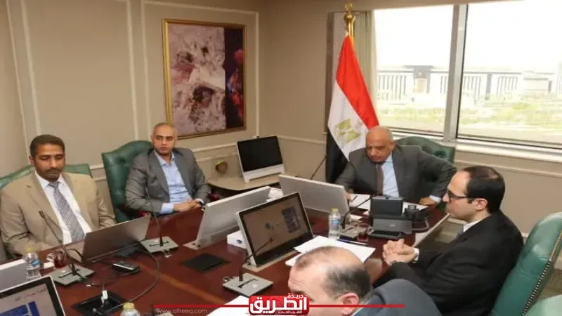 وزير الكهرباء يجتمع بمسئولي شركة 'ساى شيلد' لمتابعة مجريات تشغيل منظومة الشحن الموحد وقاعدة البيانات المؤمنة للعدادات في الشركات