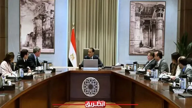 رئيس الوزراء يستقبل الرئيس التنفيذي لشركة 'فيزا' لاستعراض خطط الشركة للاستثمار في مصر