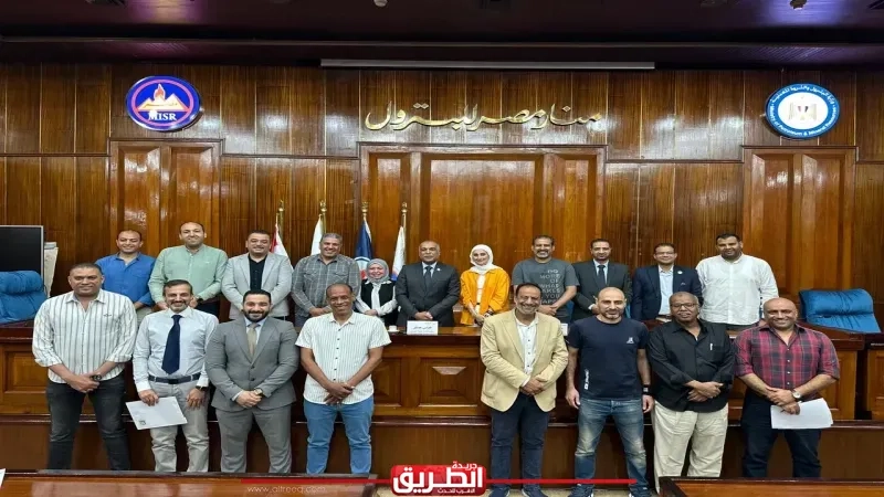 عباس صابر يشهد ختام برنامج تفويض السلطة وإعداد الصف الثانى من القيادات