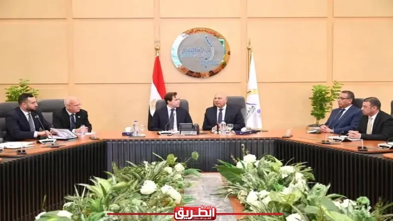 وزير الصناعة والنقل يلتقي وزير التجارة الخارجية والتعاون الإنمائي الدولي السويدي
