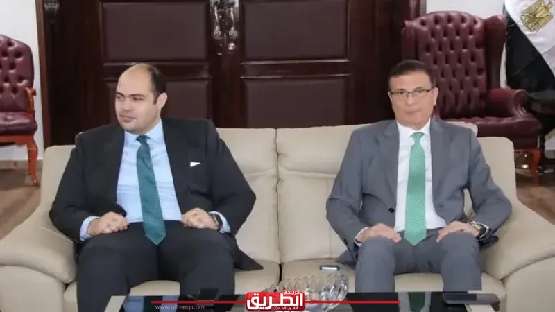 وزير الزراعة يبحث مع رئيس جهاز حماية المنافسة واتحاد الدواجن النهوض بالقطاع وزيادة الإنتاج والمعروض