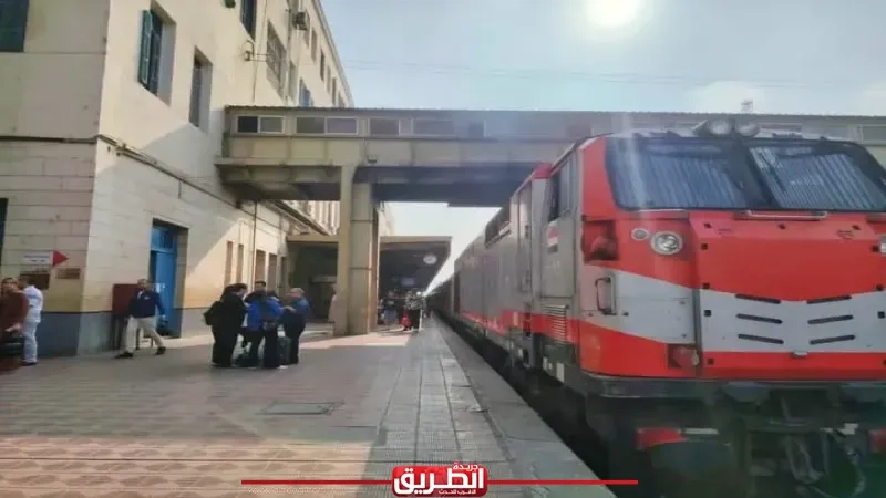 ︎وزير الصناعة والنقل يتابع انتظام العمل بمرافق النقل والمواصلات.. ويوجه بتواجد مسؤولى السكة الحديد والمترو والأتوبيس الترددي بالمحطات المختلفة