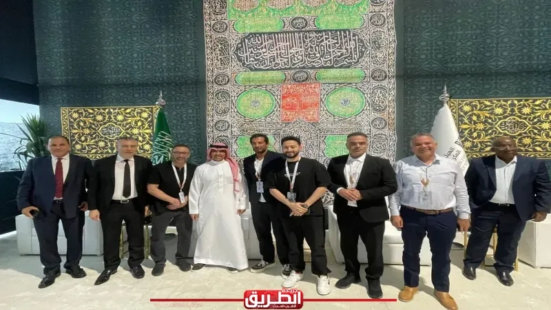 بعد إتمامه مراسم الحج.. عمرو سعد بصحبة وزير الإعلام السعودى