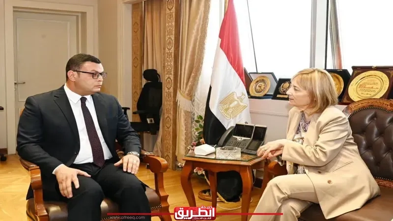 ‏وزير الإسكان يستقبل نائبة رئيس بنك الاستثمار الأوروبي لمتابعة مجالات التعاون المشترك في مشروعات مياه الشرب والصرف الصحي