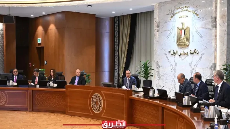 رئيس الوزراء يترأس اجتماع 'لجنة الأزمات' لمتابعة تداعيات العمليات العسكرية الإيرانية ـ الإسرائيلية