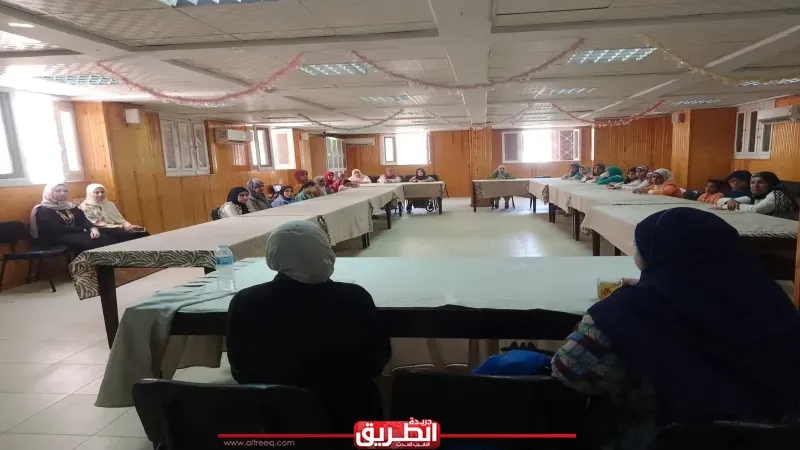 أوقاف أسيوط تنظِّم ندوة للفتيات بعنوان: 'الأخلاق والقيم طريق النجاح'