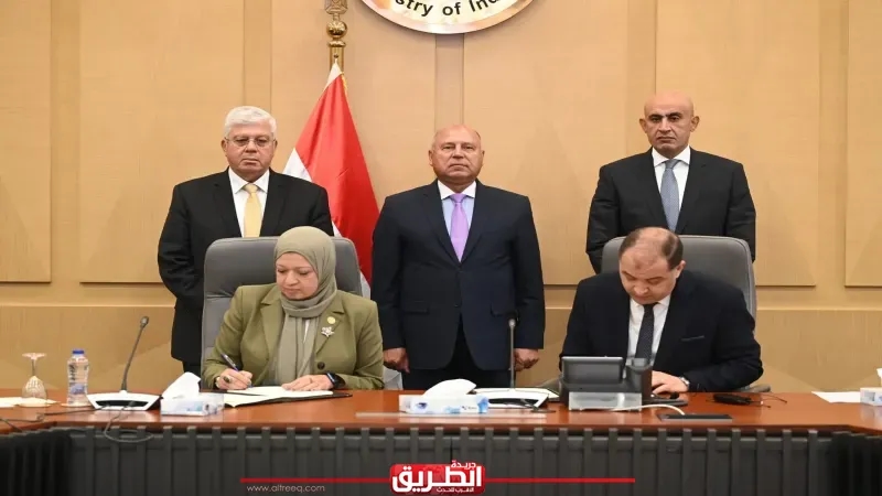 وزير الصناعة والنقل ووزيرا التعليم العالي والتربية والتعليم يشهدون توقيع بروتوكول تعاون بين مصلحة الكفاية الإنتاجية