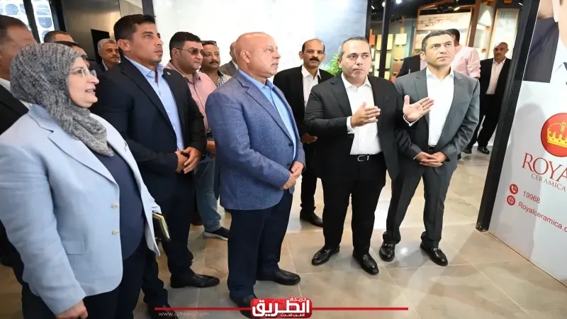 وزير الصناعة والنقل يتفقد 3 مصانع متخصصة في الصناعات الغذائية والمعدنية ومواد البناء بمدينة العبور الصناعية بمحافظة القليوبية