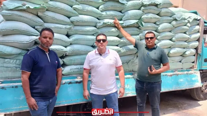 ضبط 38.5 طن دقيق بلدي مدعم بالجيزة قبل بيعها بالسوق السوداء