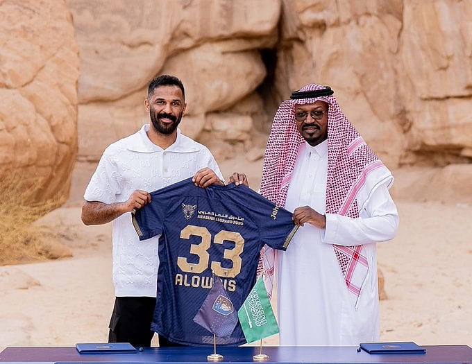 اخبار السعودية : قادم من الهلال.. "العويس" بعد توقيعه لـ"العلا": "سأخوض تجربة جديدة بطموحات عالية"