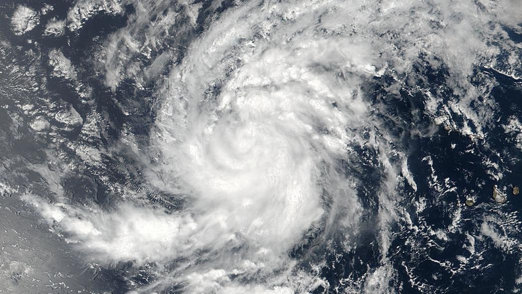 Workplace rules during storms: Florida employers' guide