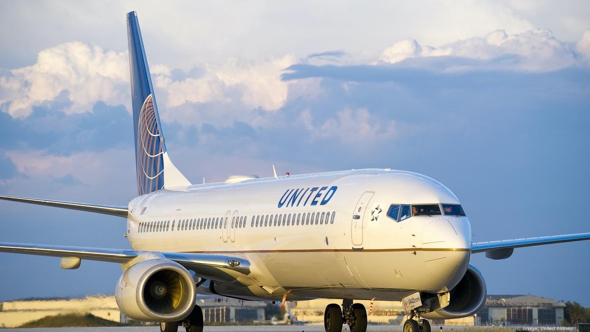 United, Delta cut capacity as tariffs impact travel demand