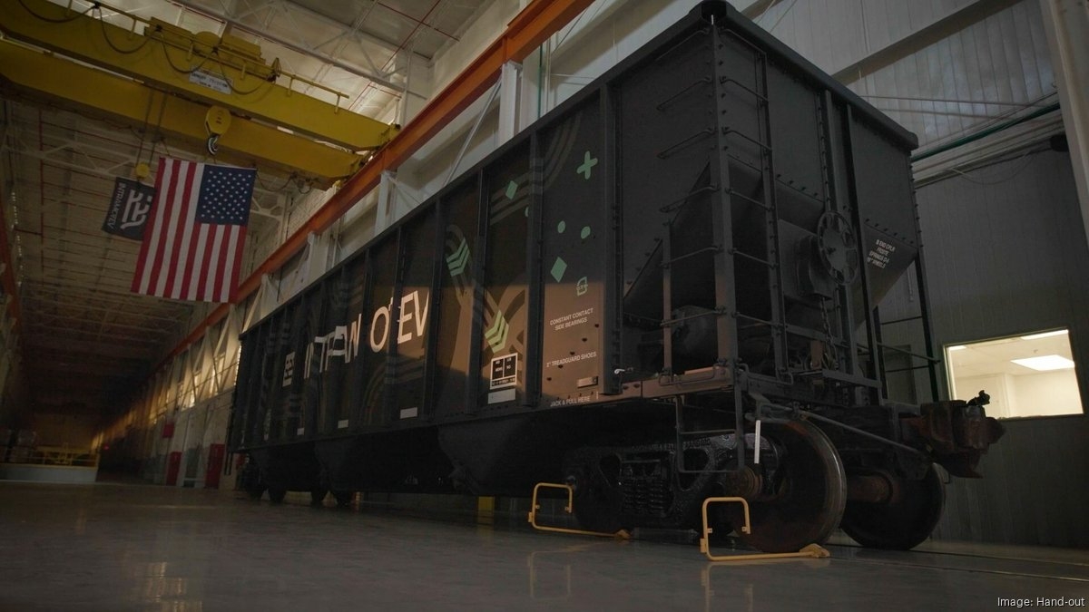 Autonomous railcar firm Intramotev hires retired 2-star general as adviser