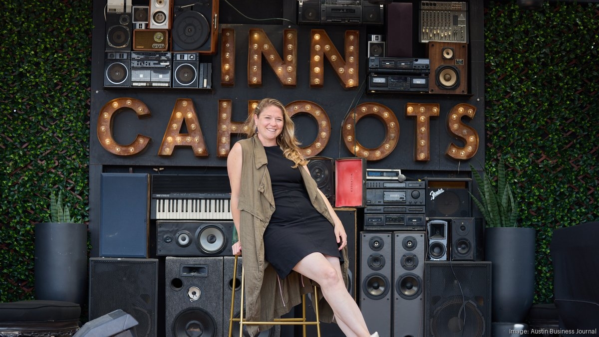 Journal Profile: Kristen Carson juggles motherhood with entrepreneurship