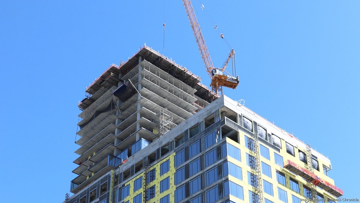 Rockefeller Group's 1072 West Peachtree hits construction milestone