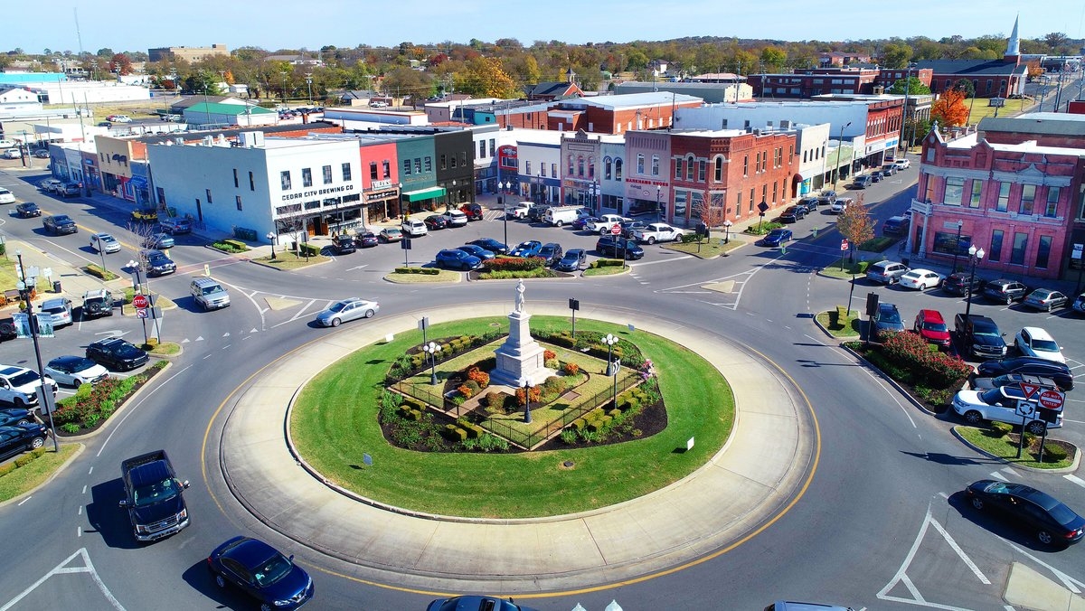 Shop small: Supporting economic development in Lebanon, Tennessee