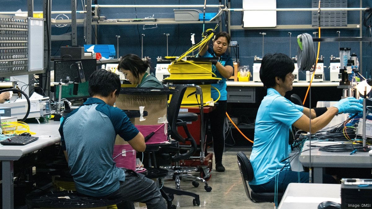 Venice-based fiber optics firm doubles down on US manufacturing