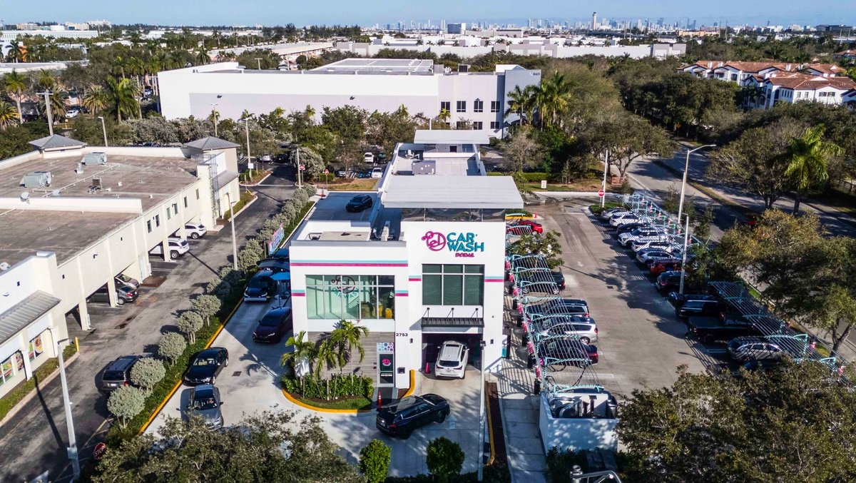 How ultra-fast internet keeps one of Florida's largest car washes running smoothly