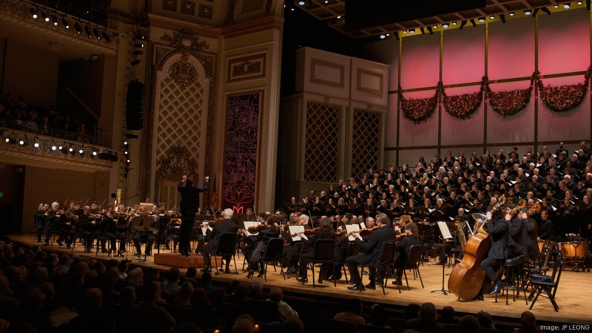 REVIEW: Renée Fleming soars in ‘Voice of Nature' in May Festival finale