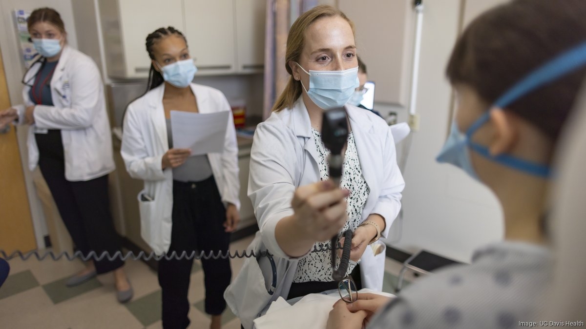 Two graduate nursing programs at UC Davis receive key accreditation for mental health, family practice