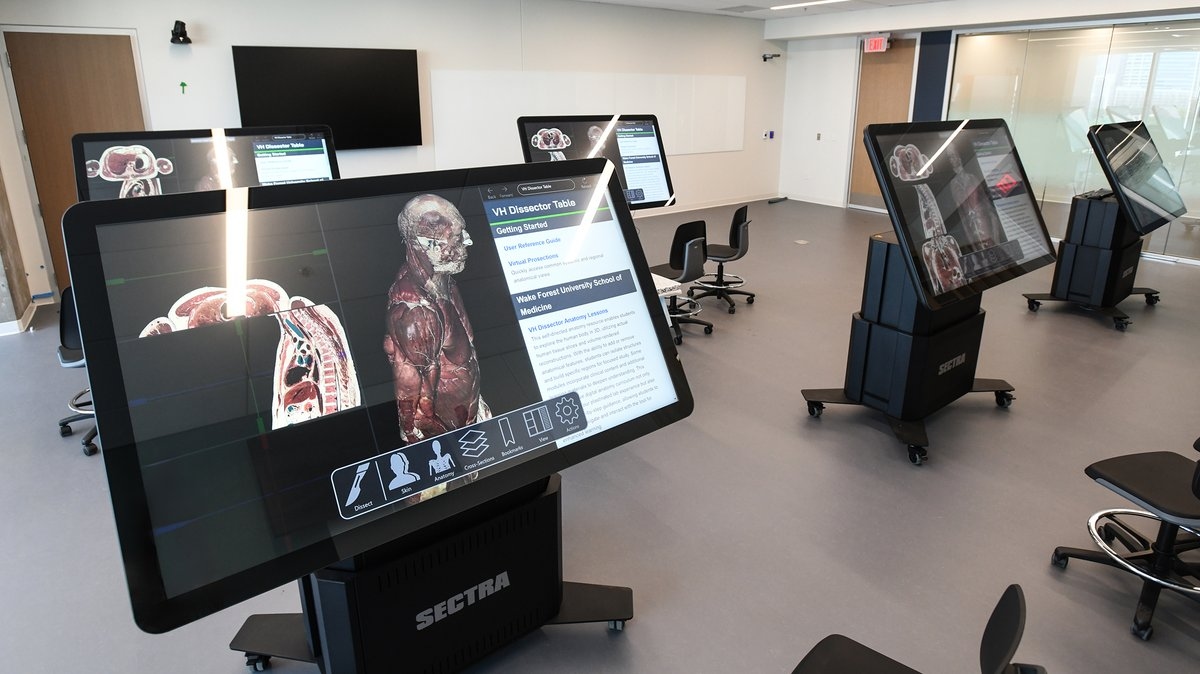 Wake Forest's Charlotte campus redefines medical education with inaugural class