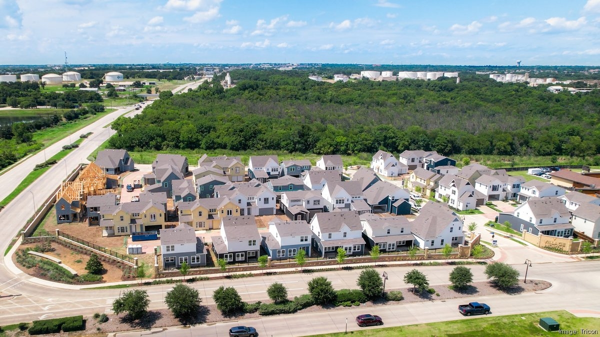 There's a new way to live in Arlington's high-end Viridian community