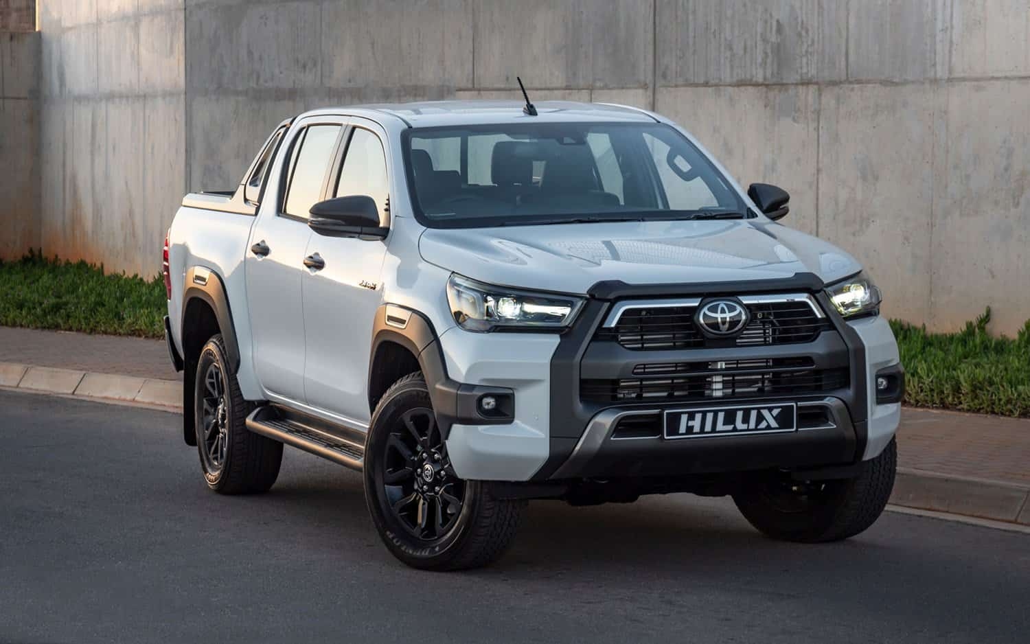 New vehicle sales extended winning streak for a fifth time in May