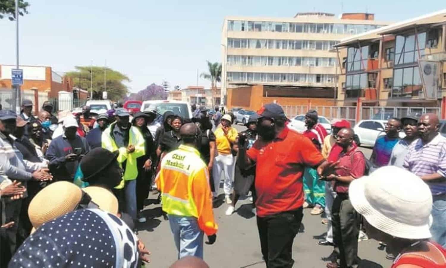 Three GNT execs suspended