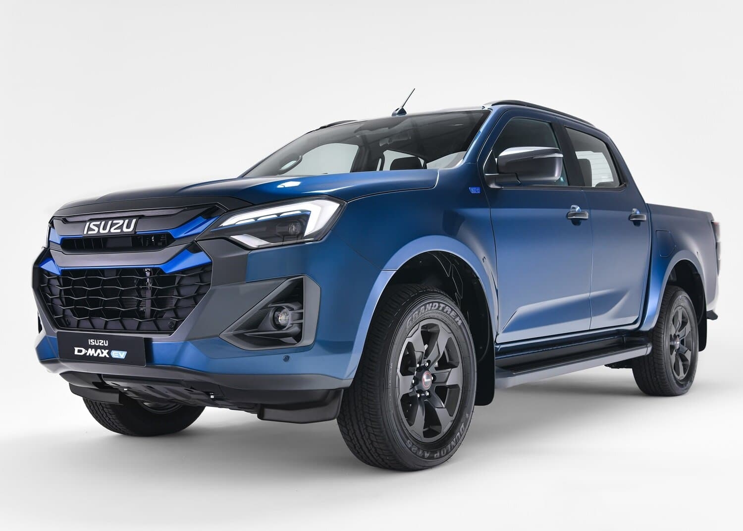 Fully plugged-in Isuzu D-Max becomes official reality