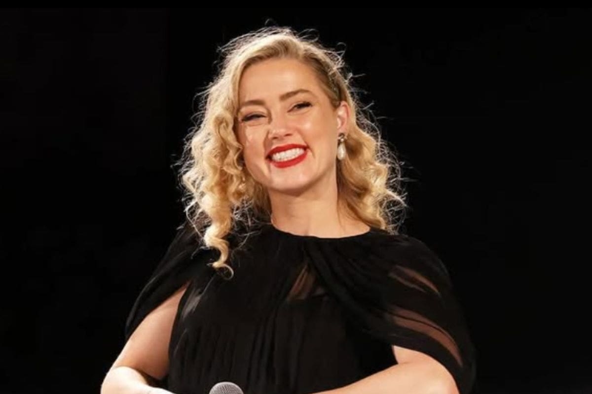 ‘Bursting times three': Amber Heard announces birth of her twins