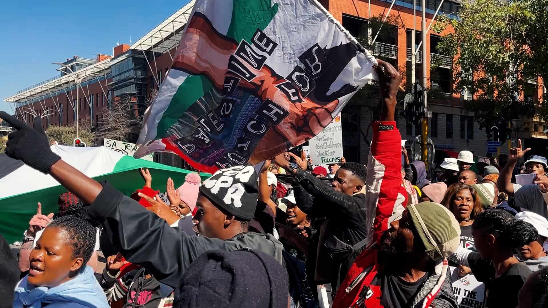 VIDEO: Pro-Palestine protests outside Glencore's offices