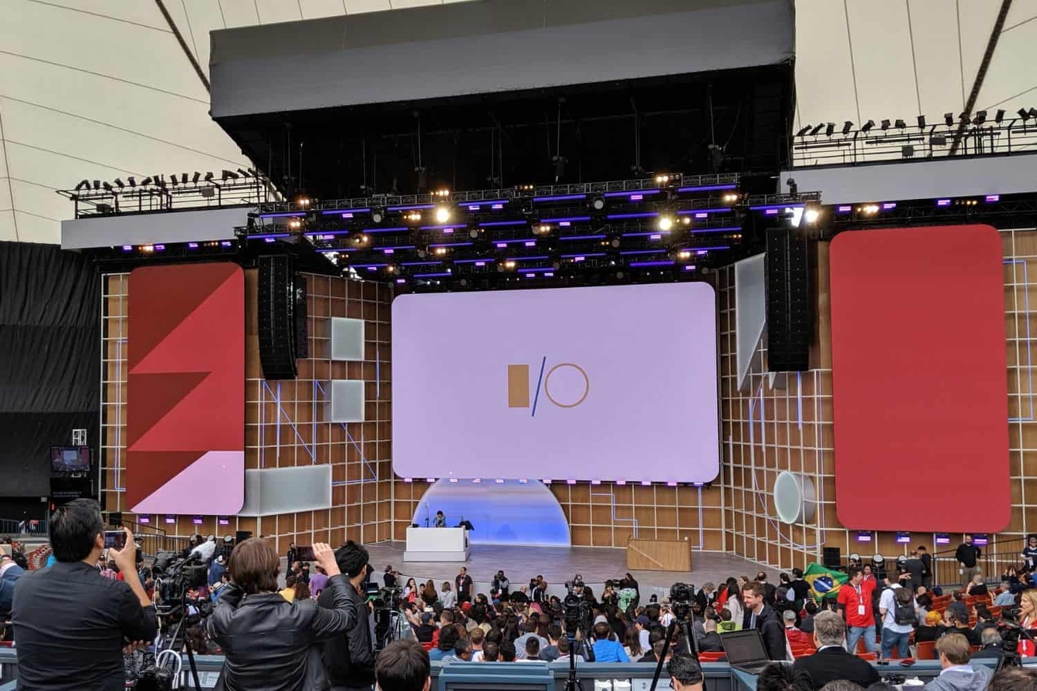 O 2025: More AI in Gmail, Gemini, Search and Android XR