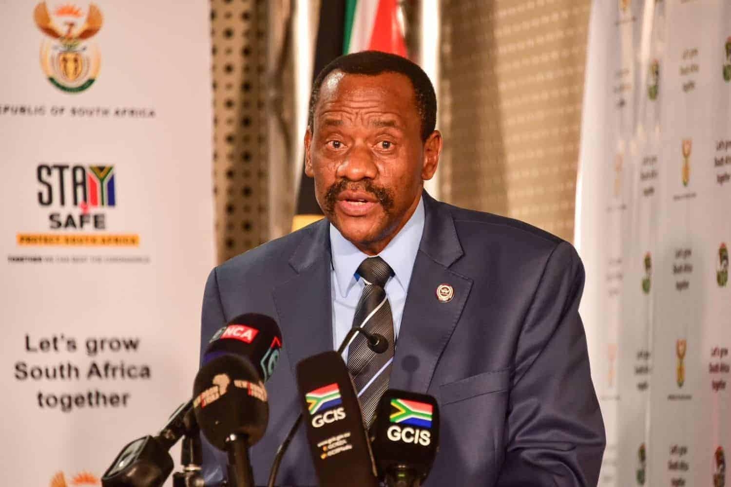 Gauteng residents and police officials keep Hawks busy