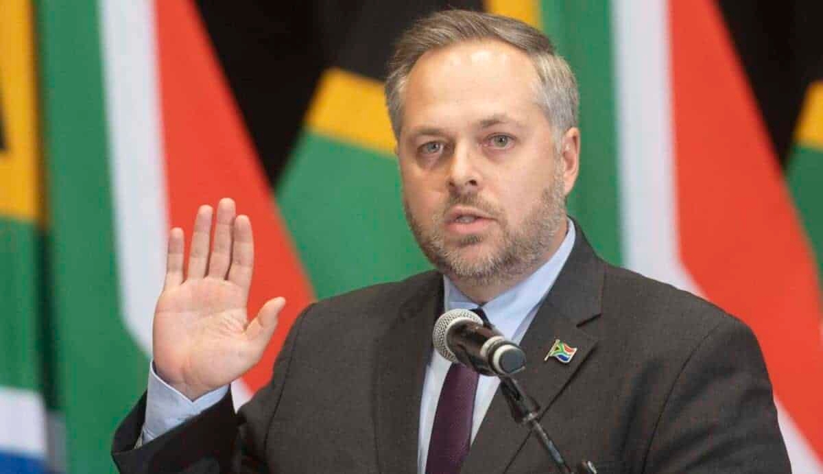 Home Affairs digital reform to include birth registrations at public hospitals
