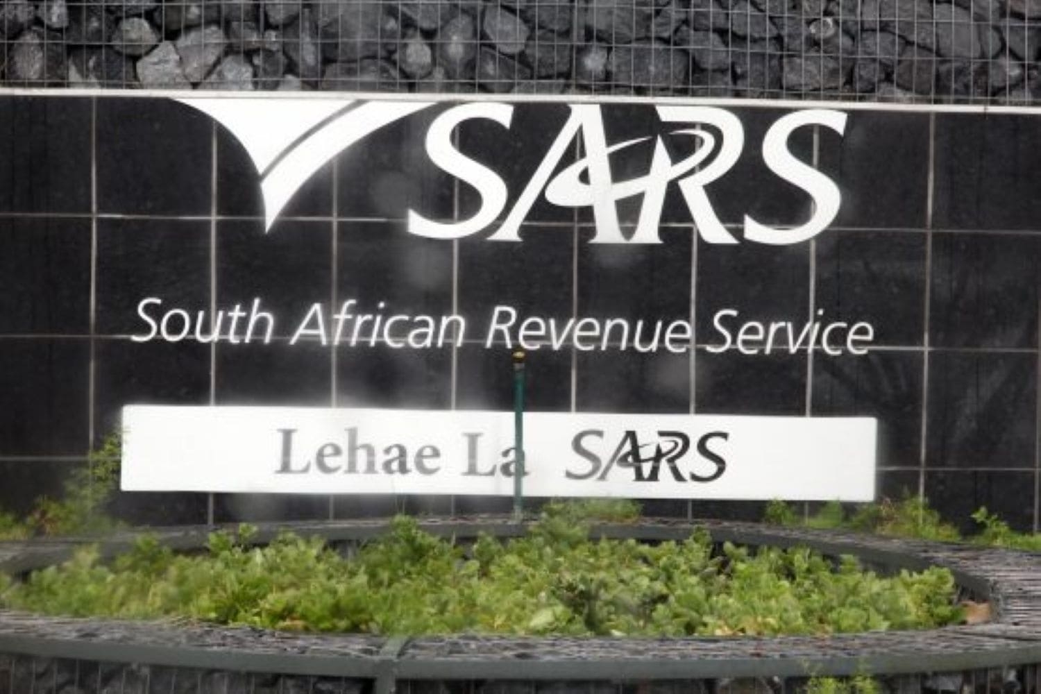 Pressure on Sars to prevent tax increases in 2026