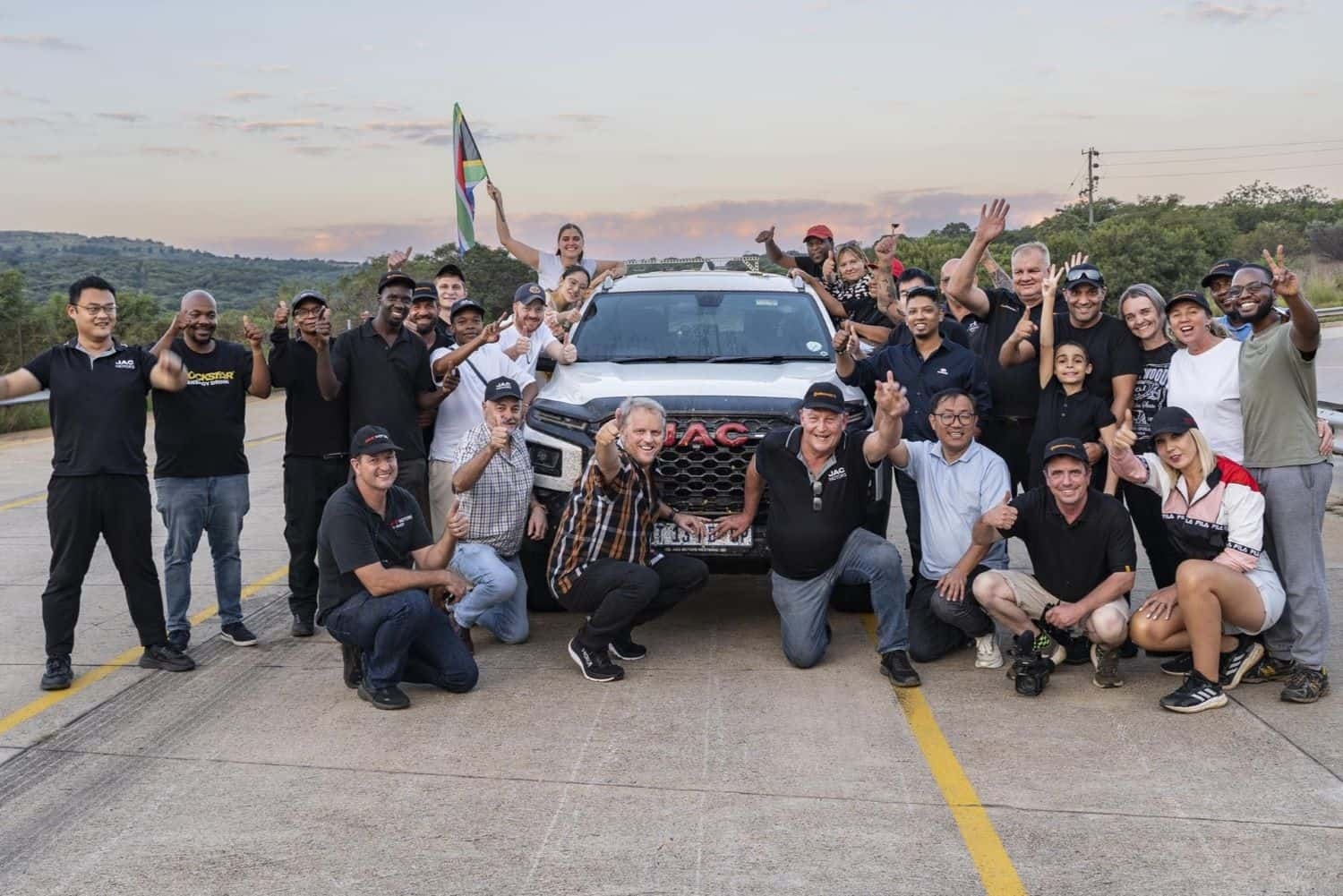 JAC T9 bakkie beats Isuzu KB and Toyota Hilux endurance records