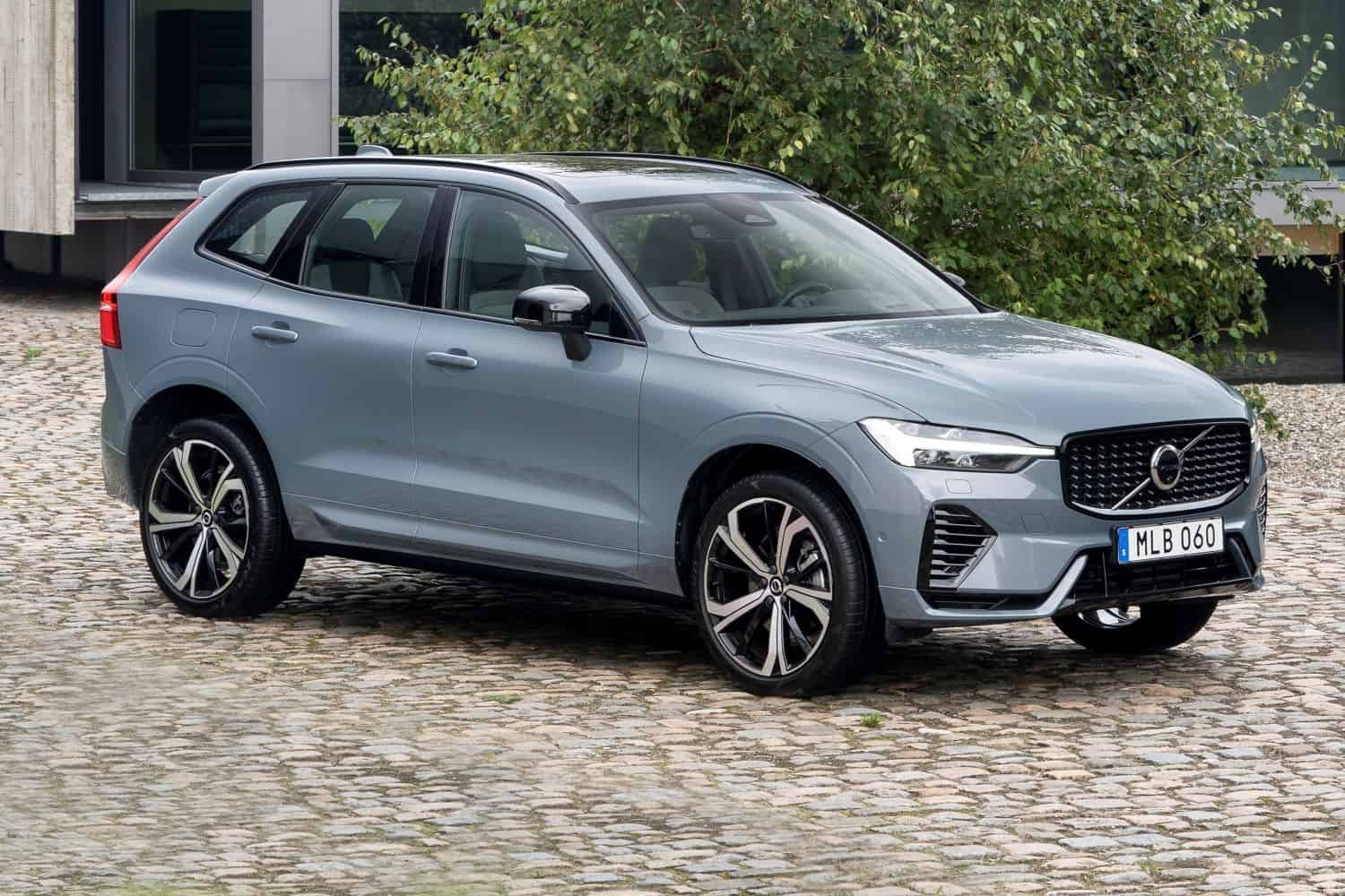 Volvo XC60 shows why plug-in hybrids are the way to go