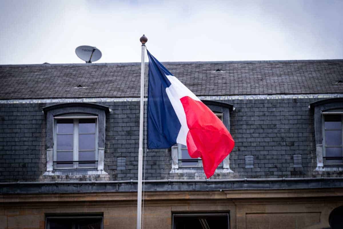 French state held liable for death linked to toxic green algae