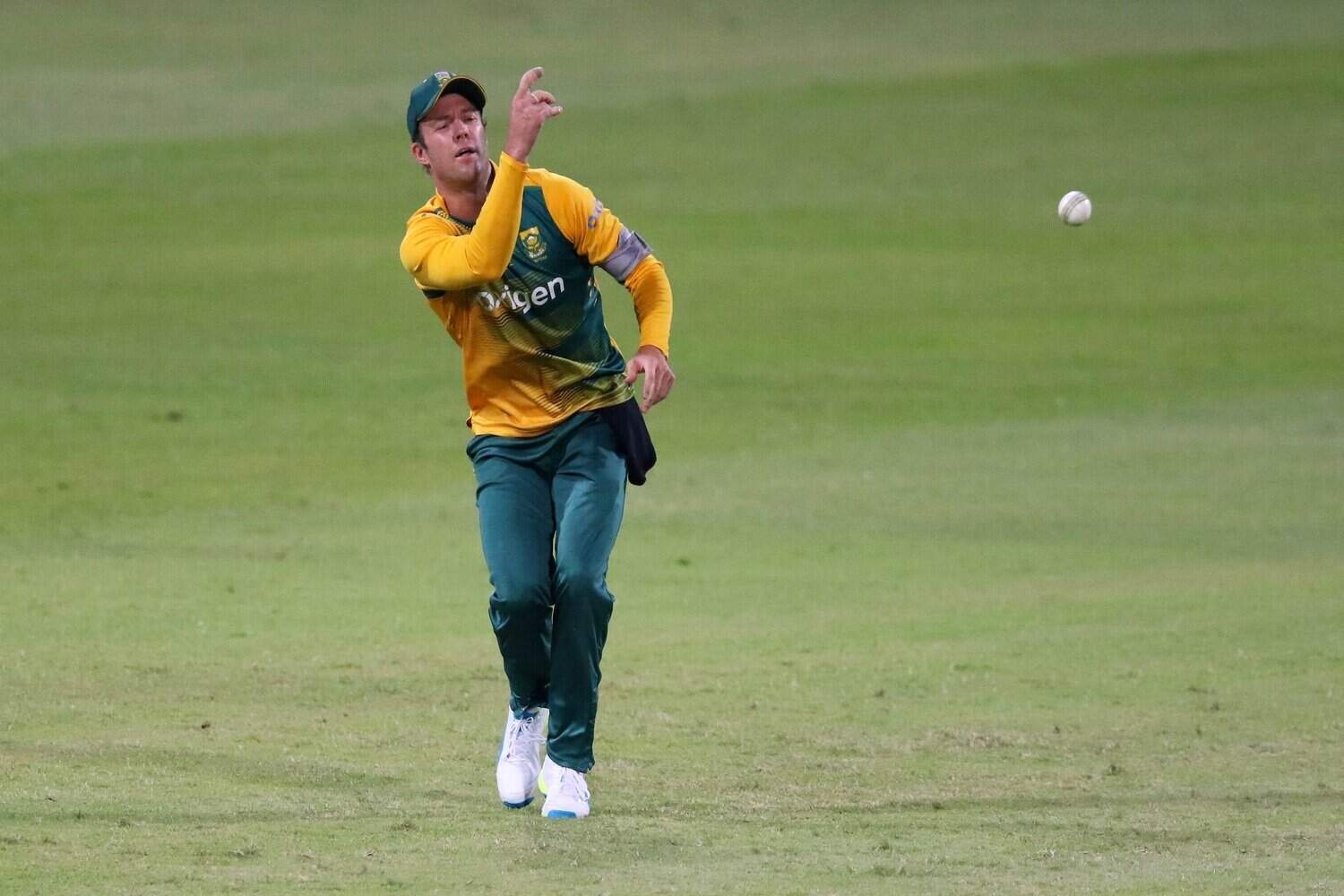 Who's it going to be in World Championship of Legends final — SA or Pakistan?