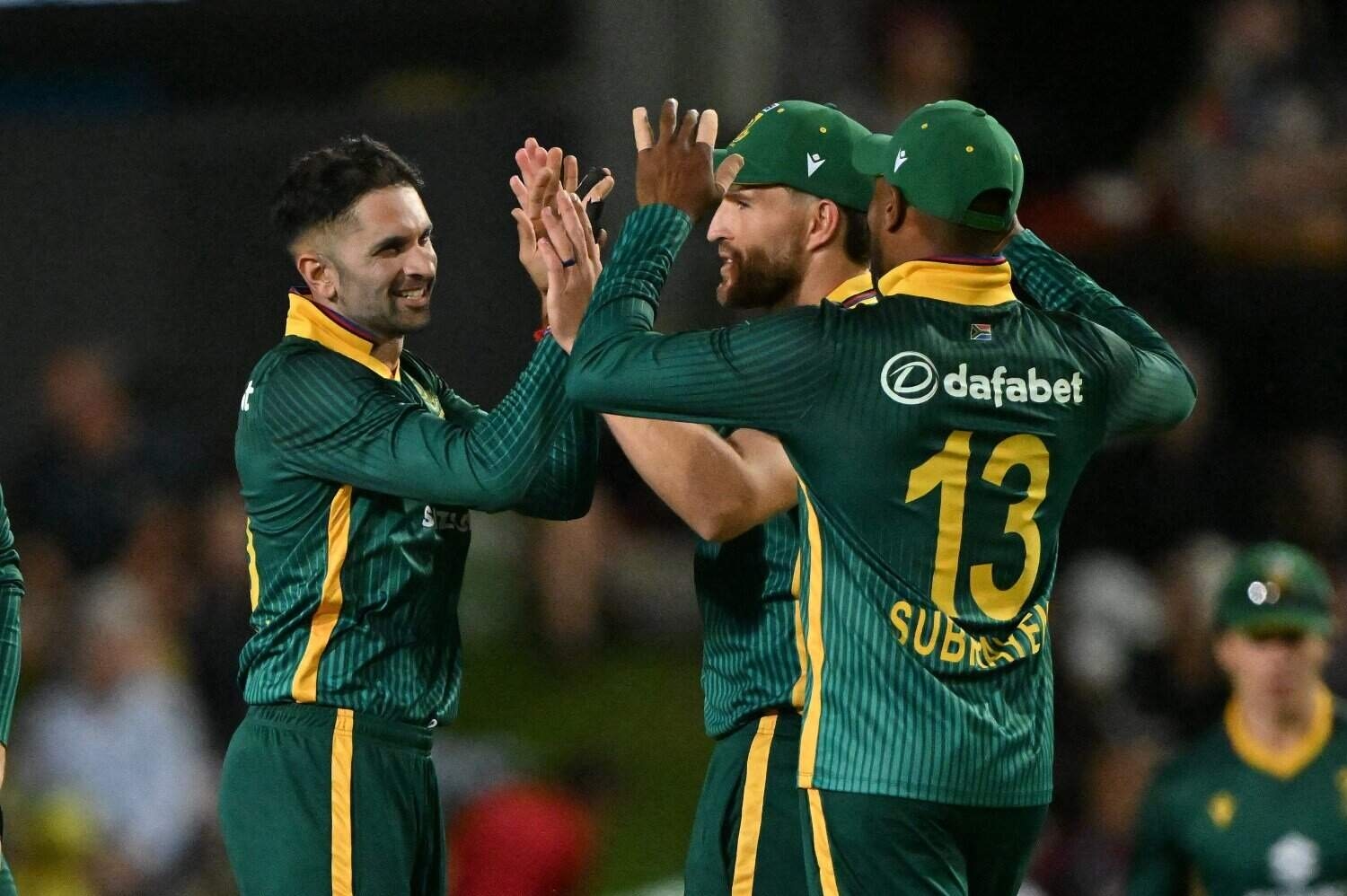 Destructive spinner Maharaj leads Proteas to crushing win over Australia