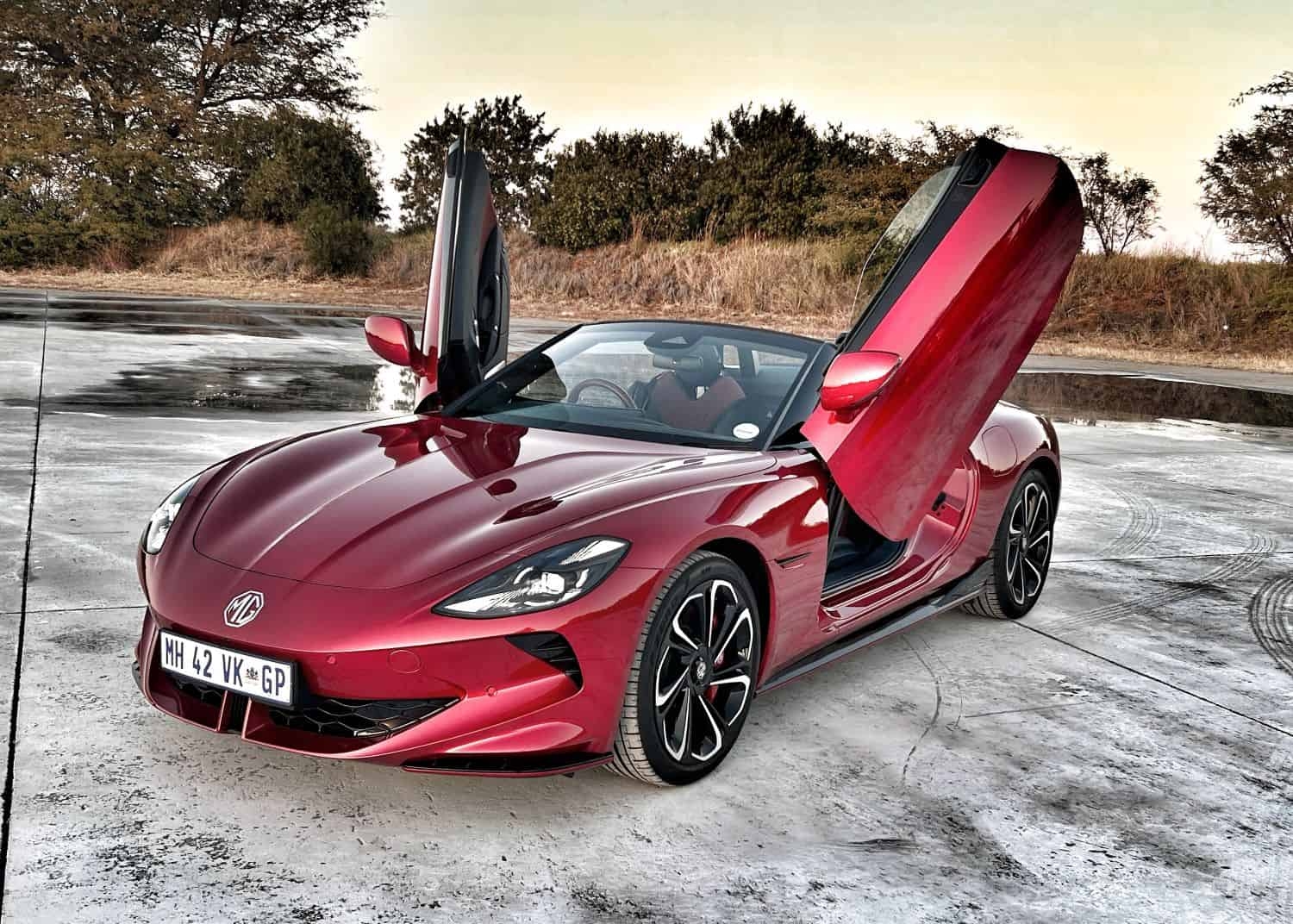 VIDEO: MG Cyberster reignites iconic brand's wow factor of old