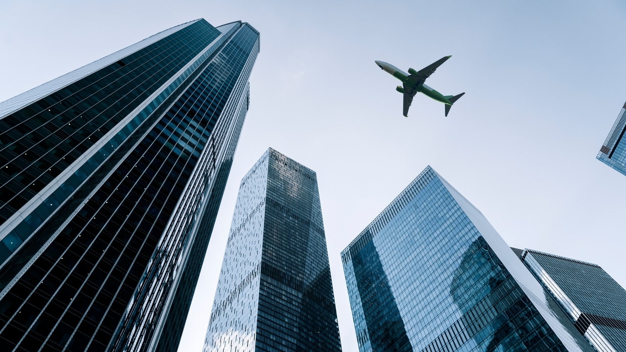 Traveling to Dubai? Here's the Latest on Airspace Closures and Flight Disruptions