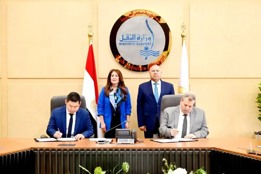 مصر تتعاقد مع «برجروس ريل الأمريكية» لتحديث الجرارات وتحسين خدمات السكة الحديد