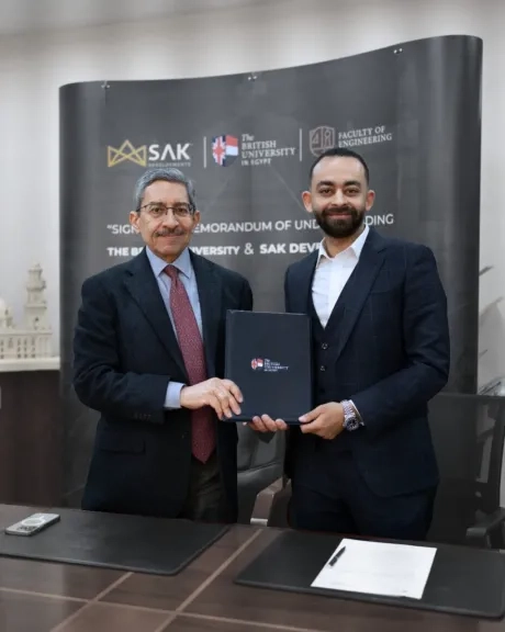 شركة «SAK» للتطوير توقع بروتوكول تعاون مع الجامعة البريطانية في مصر