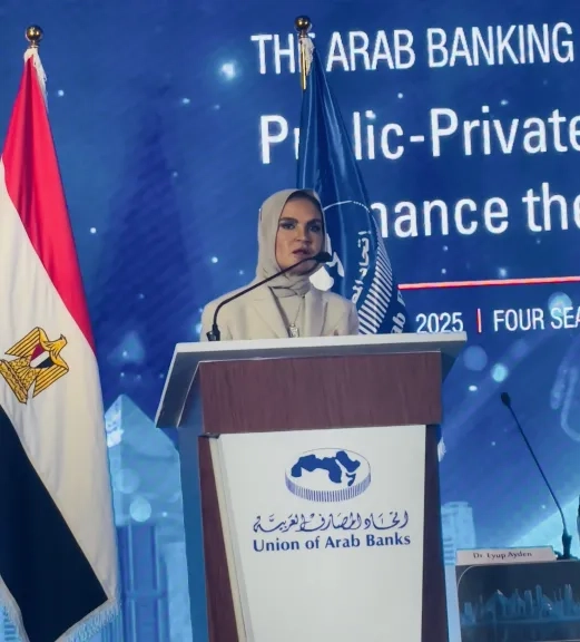 سحر نصر: الشراكة مع القطاع الخاص وتعزيز الإصلاحات الاقتصادية مفتاح التنمية المستدامة بمصر
