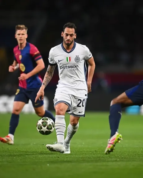 إنتر ميلان يتعادل مع برشلونة في نصف نهائي دوري أبطال أوروبا