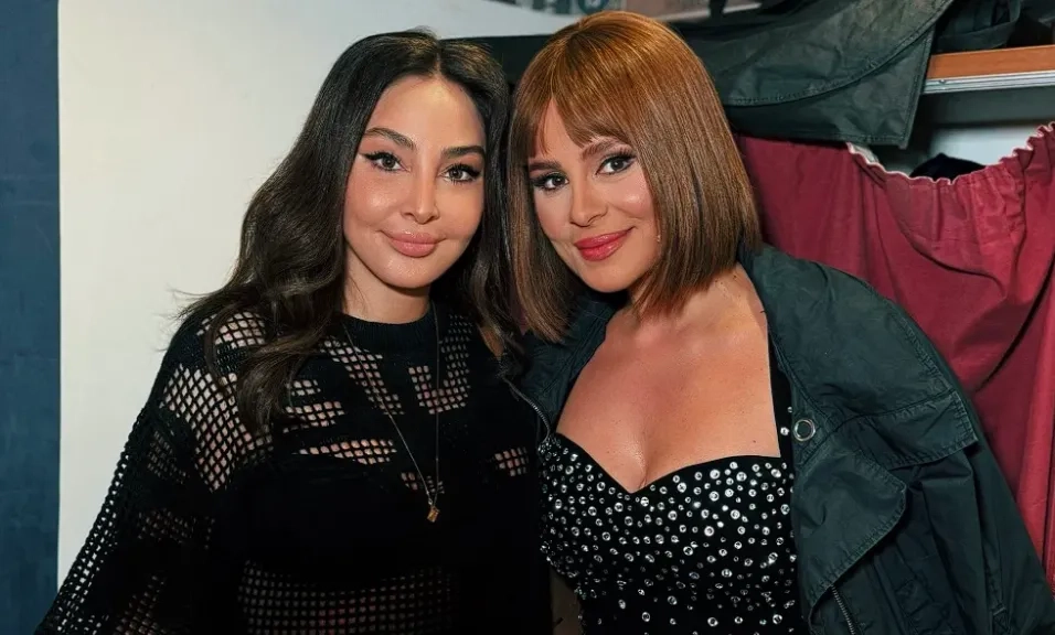 إليسا تشيد بشجاعة كارول سماحة بعد افتتاح 'كلو مسموح'.. والأخيرة ترد