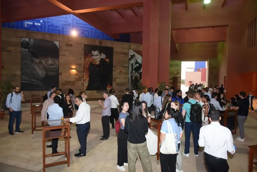 الجامعة الأمريكية بالقاهرة تستضيف طلاب إدارة الأعمال من كلية هارفارد في مشروعهم التطبيقي العالمي الختامي