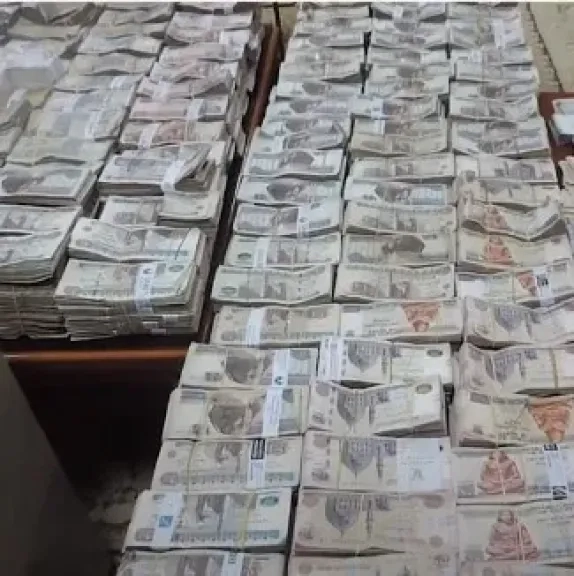 ضبط 3 عناصر اجرامية بتهمة غسل 60 مليون جنيه من تجارة المخدرات