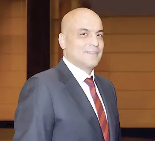 أمجد حسنين: السماح بالبيع بالدولار للأجانب وإلزام المطورين بإدخال العوائد للبنوك المصرية خطوة قوية لتنظيم السوق ودفع تصدير العقار